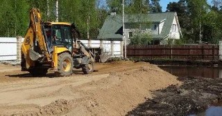 Отсыпка грунта Зима, цена от 210 руб.