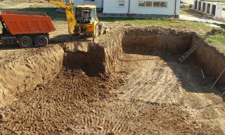 Рытье котлованов под фундамент в зиме – цена от 2619 руб. за м3 | 2Землекопа-Зма